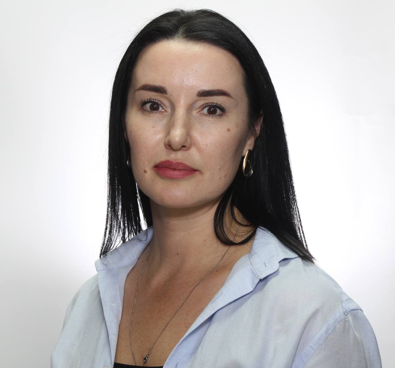 Леонова Наталія